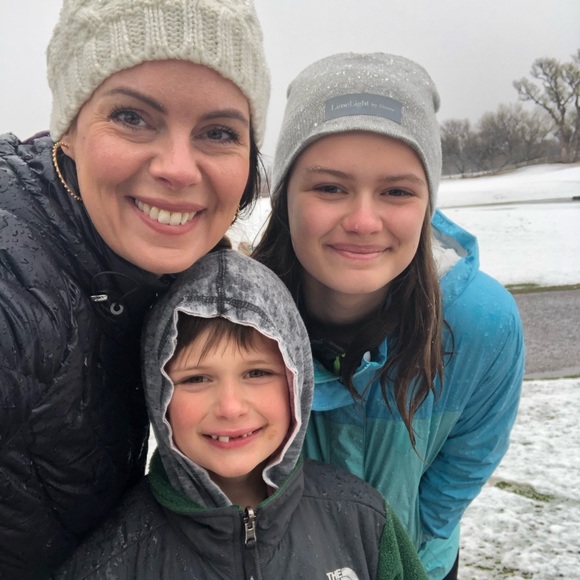 🤩Meet your top-rated Ambassador Posher! 🤩 - Picture 5 of 6